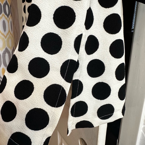 Ali Miles XL pullover white and black polka dot top with cowl neck large buttons - Picture 6 of 8